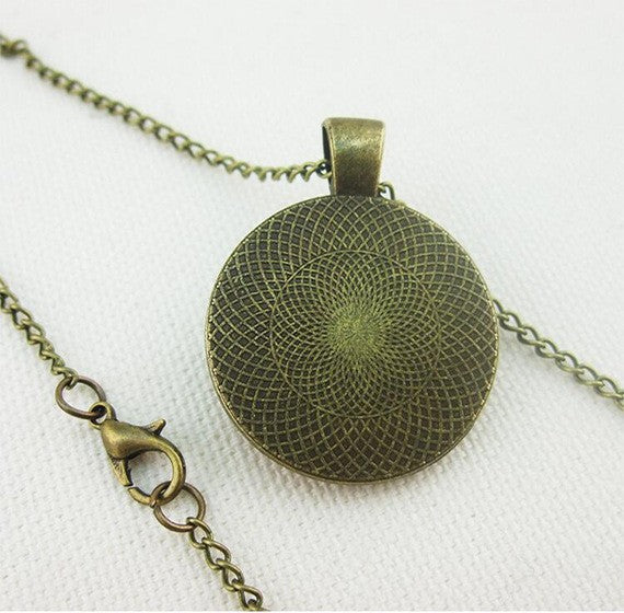 Vintage Glass Dome Necklace Buddhism Chakra Glass Cabochon Pendant Jewelry Om India Yoga Mandala Necklaces