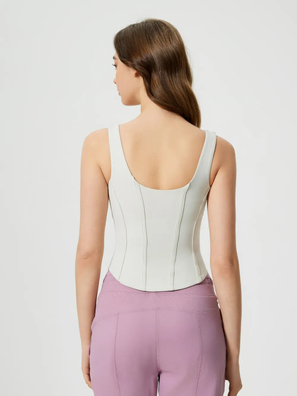 Short slim fit and slimming sports vest for women with chest cushion beautiful back sleeveless fitness yoga suit