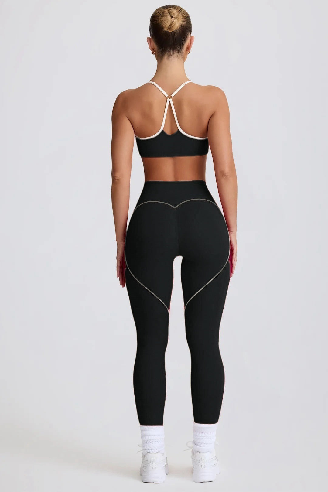 Bare-Feel Yoga Set Breathable Shock-Absorbing Sports Top Heart-Shaped Butt-Lifting 9/10 Pants Fitness Outfit