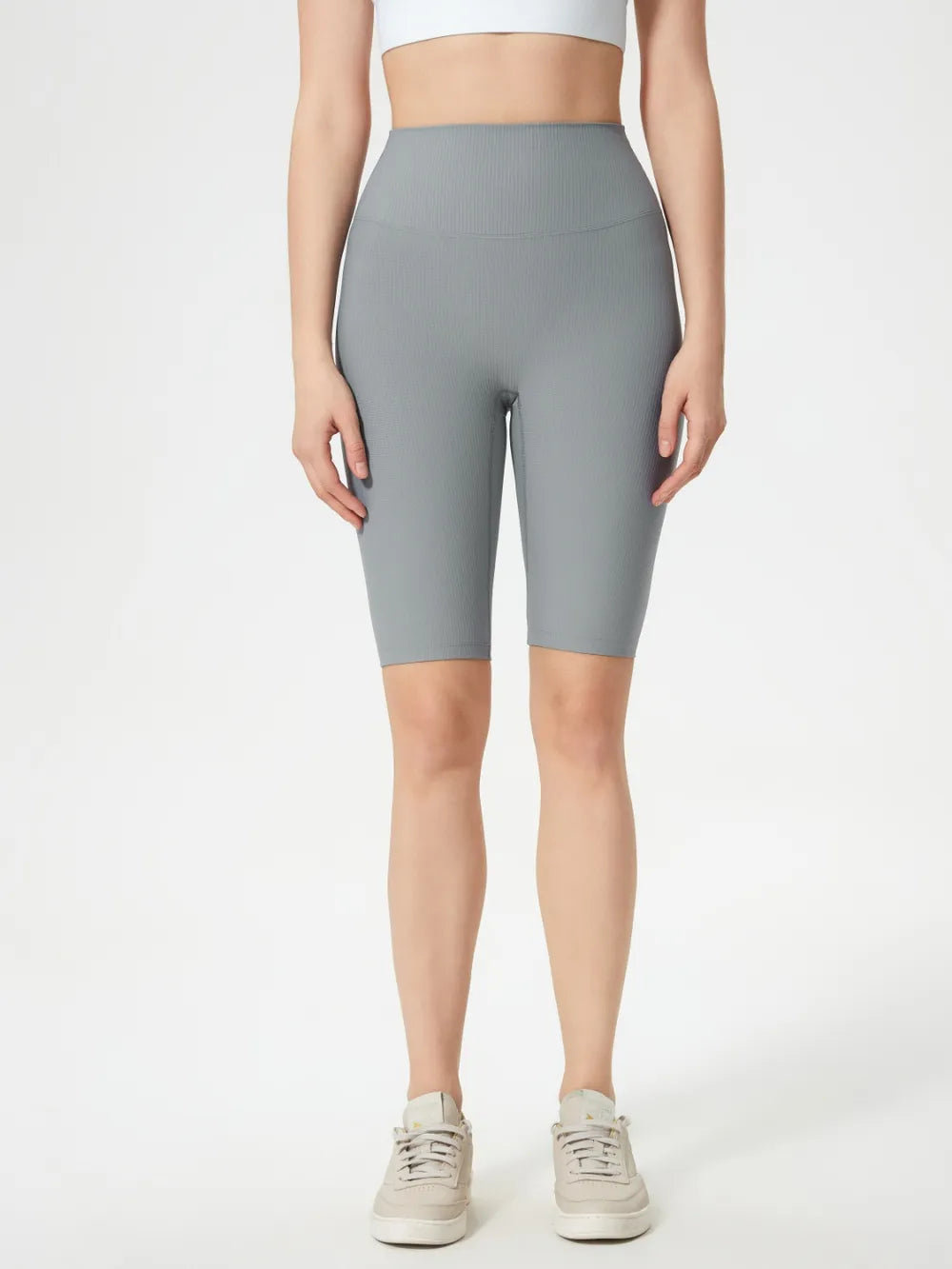 Fitness cropped pants with high waist hip lifting pleating sports yoga shorts for women